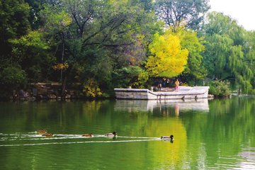 北京大学未名湖