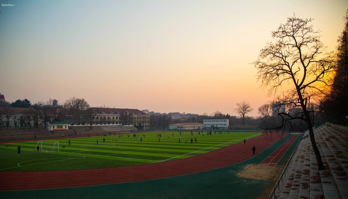中国海洋大学操场
