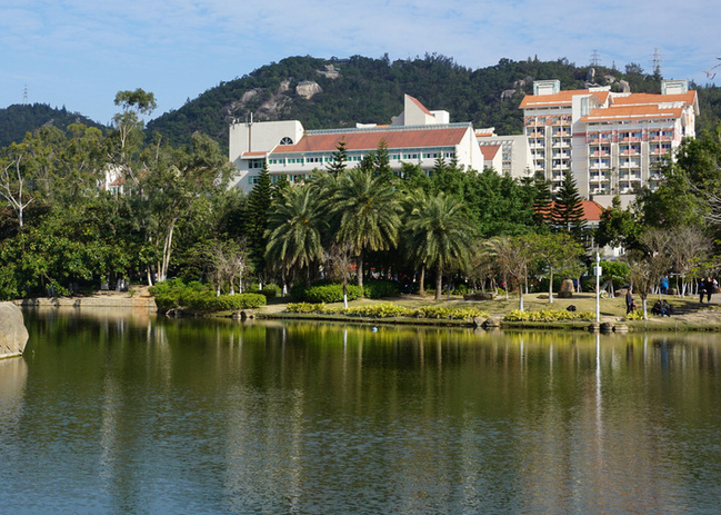 南昌大学湖泊风采