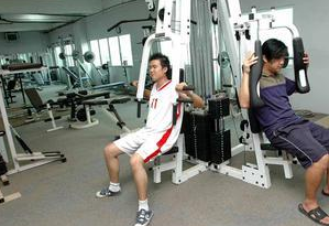 马来西亚思特雅大学学生健身房图