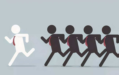 华侨大学总裁班报名电话是什么？
