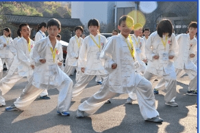 康华兰的夏令营在哪里？
