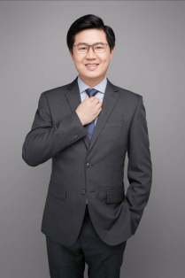 钟滔.jpg
