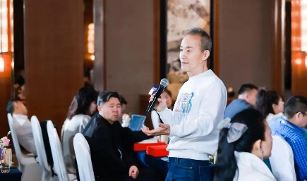 2025 年王石冯仑发起的未来产业私董会介绍与报名