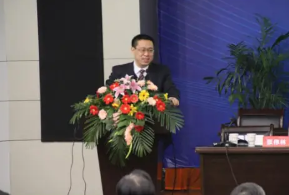 史璐的课好不好？