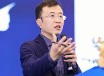 杜慧鹏主要管理什么？