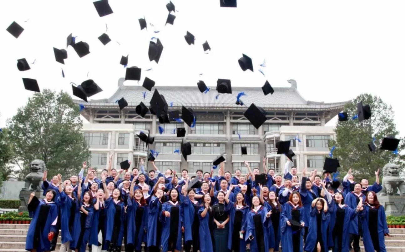 2025年北京大学高级管理总裁班课程有什么新项目？