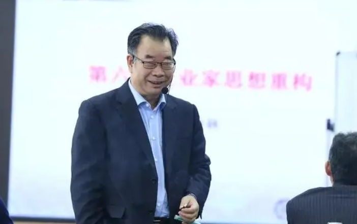 2025 年郭春林 - AI 时代企业家的自我反思与重构课程发布（四大亮点内容介绍）