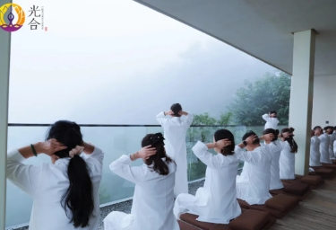 催眠辟谷班治疗有什么帮助？