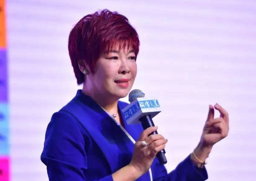 于丹国学课值得听吗？