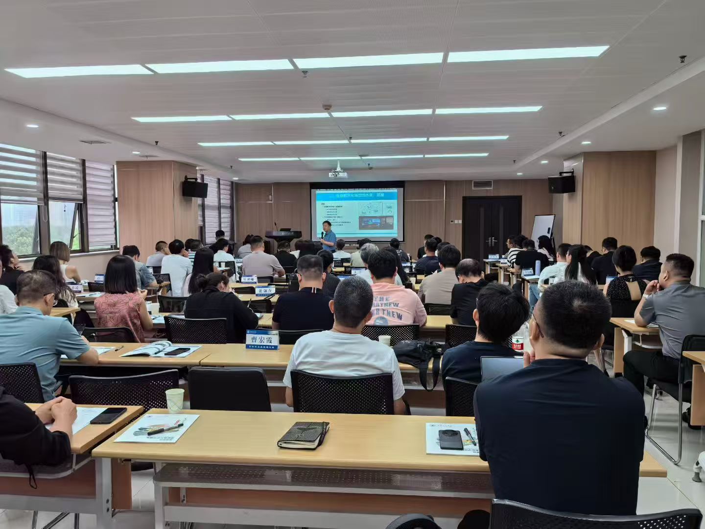 2cb94095afbc396b968285c63644da83.jpg 2cb94095afbc396b968285c63644da83.jpg