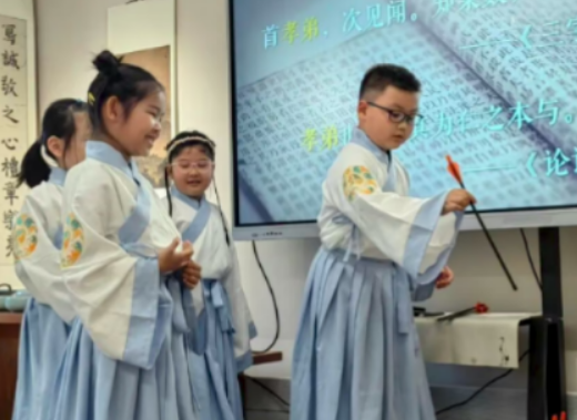 从甲骨文到节气工坊：3-12岁孩子的国学启蒙“文化基因”之旅