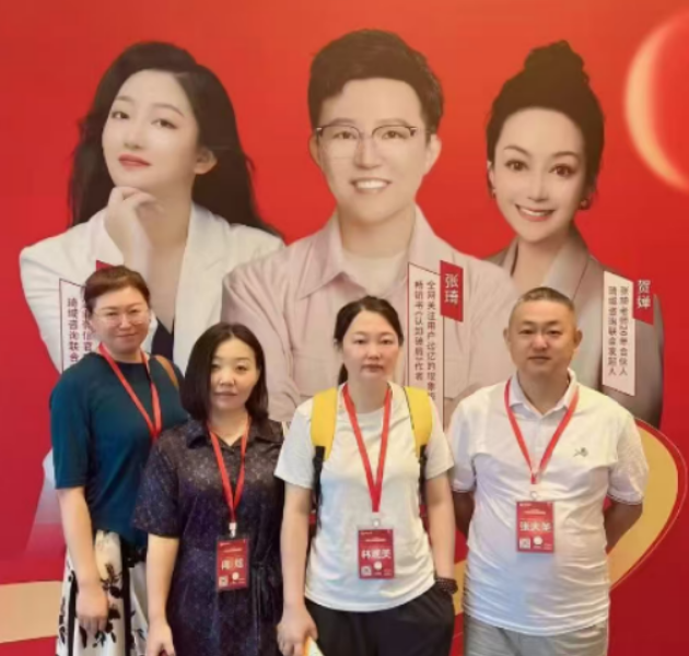 贺婵个人简介｜全域流量架构师贺婵的营销实战之路