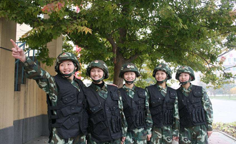 上海西点精英女兵特训营--火凤凰夏令营（14天）来源课程海报